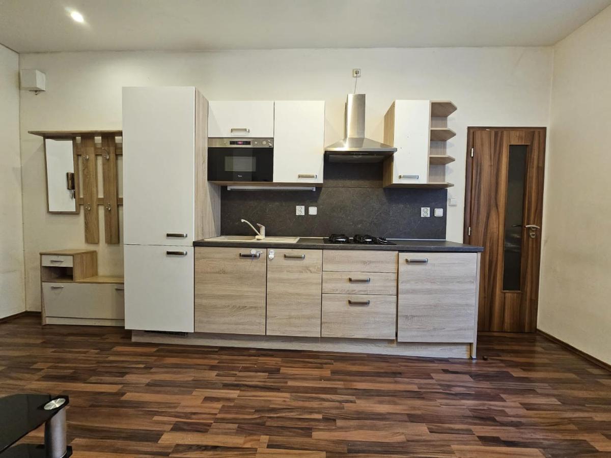 Cozy Homestay At Andel Prague Praga Exterior foto