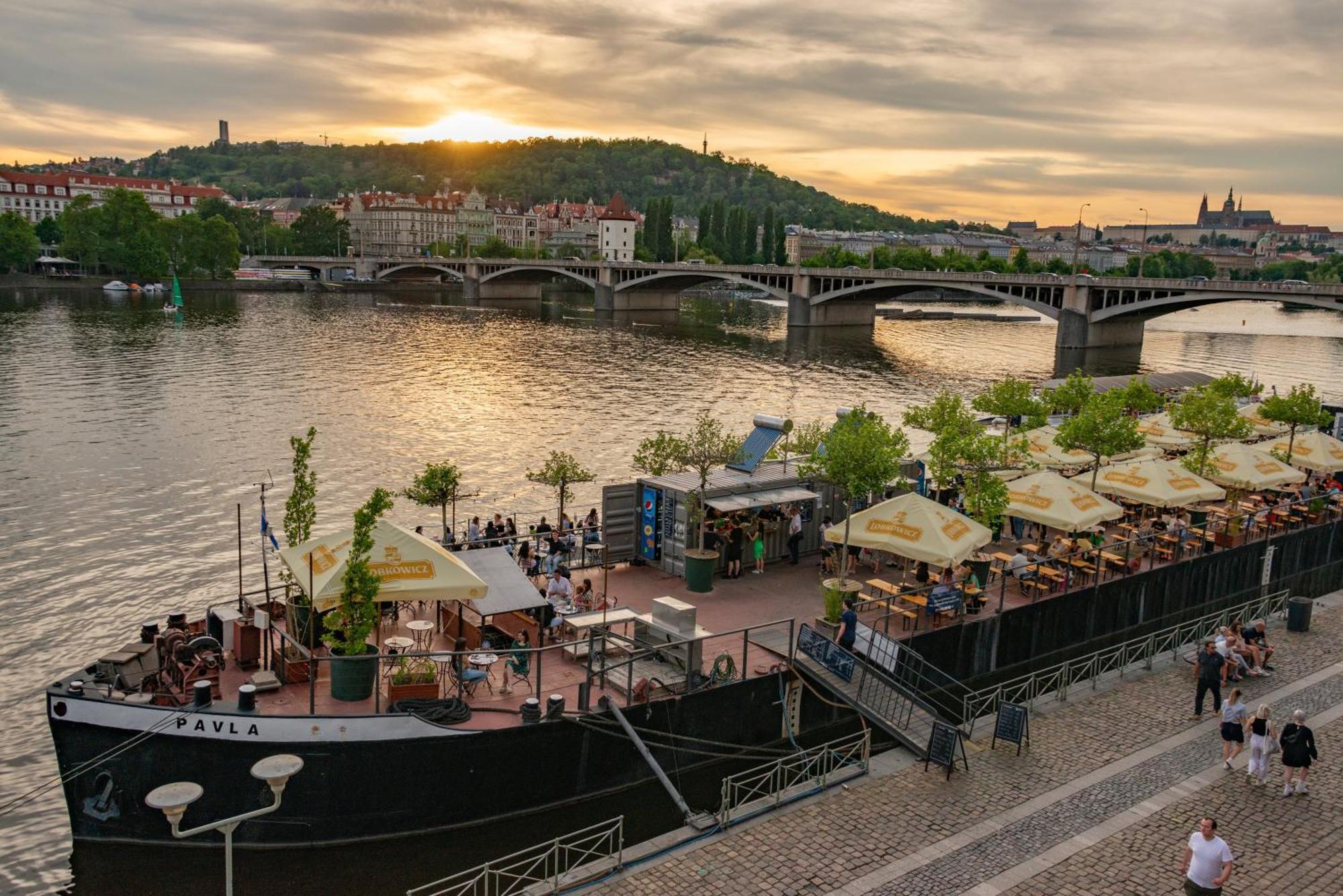 Cozy Homestay At Andel Prague Praga Exterior foto